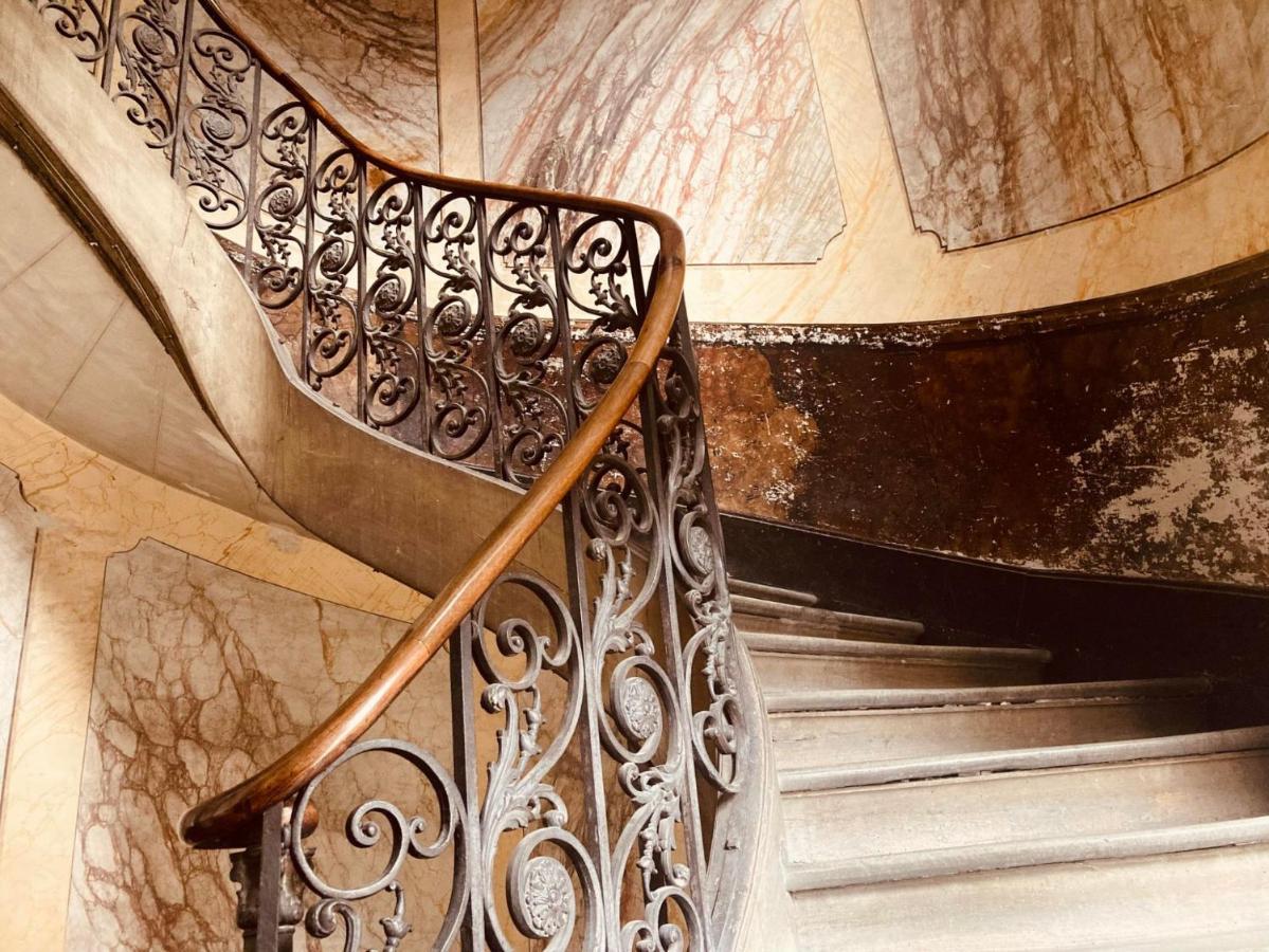 Escalier D'Or Conciergeriedamecarcas Apartment Carcassonne Exterior foto